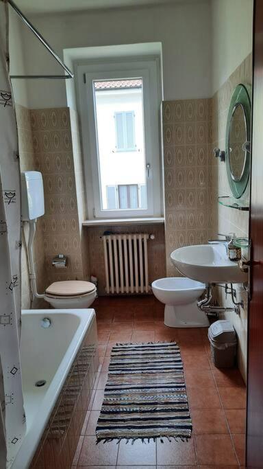 Lago Maggiore, Leggiuno, Ampio Appartamento 外观 照片